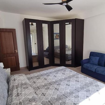 Апартаменты La Casa Sul Viale Реджо-ди-Калабрия Экстерьер фото